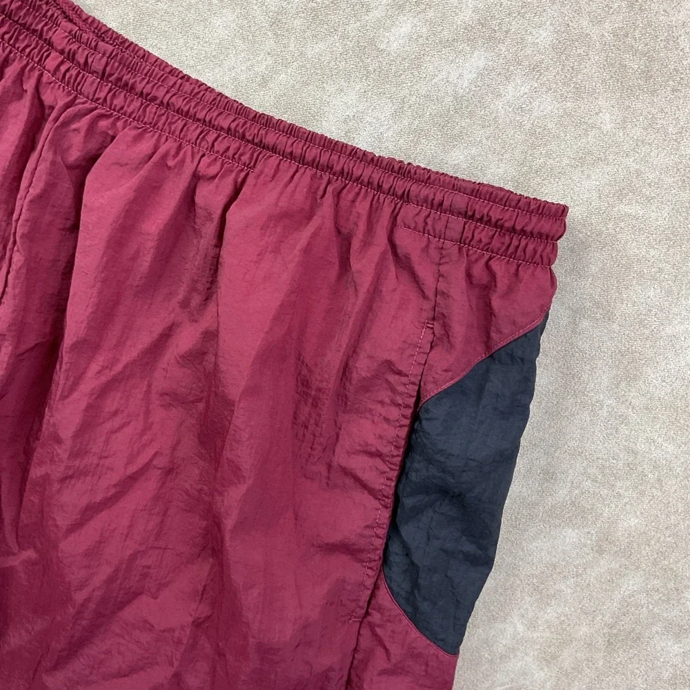 Vintage Nike Shorts 90s Nylon Mesh Lined Basketball Swoosh Pockets Gym Men Sz XL